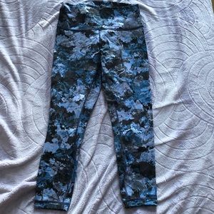 NWOT Lululemon Cropped Leggings Size 10